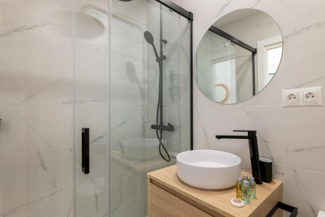 2 Bedrooms 2 Bathrooms Furnished - Retiro - Refurbished - Mintystay Madrid Luaran gambar